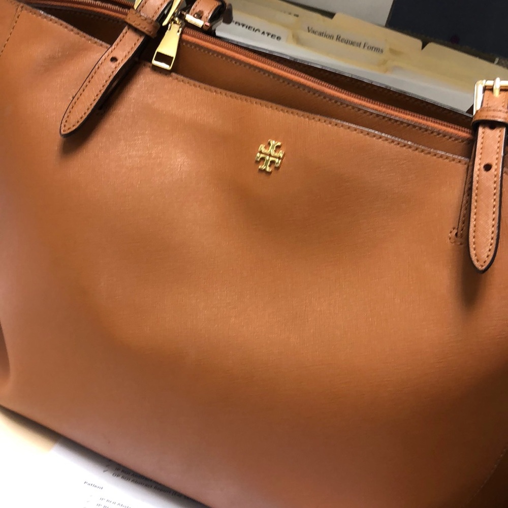 Barely used- Tory Burch York Buckle Tote